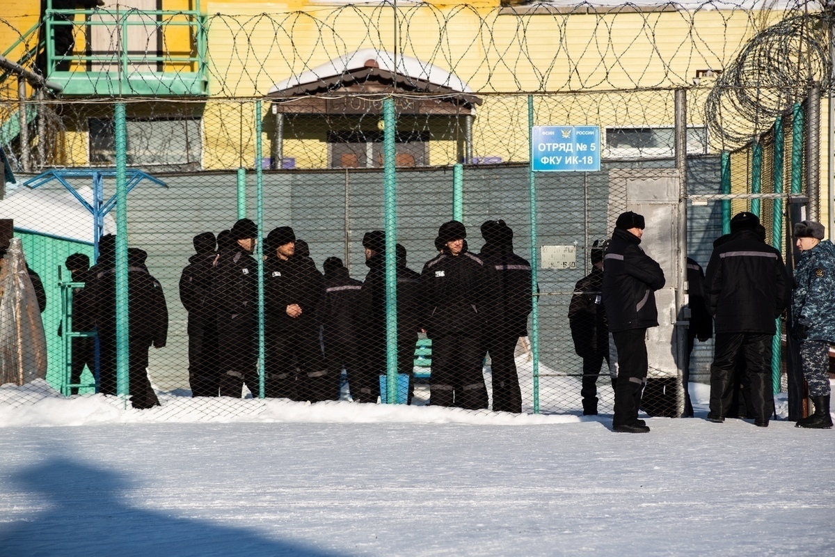 В Томске экс начальника службы безопасности ИК №4 отправили в колонию за мздоимство